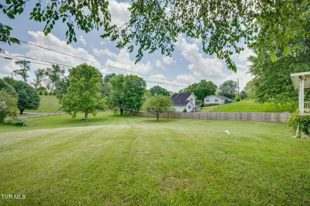 $405,000 | 17304 Mary Lee Drive, Abingdon, VA 24210