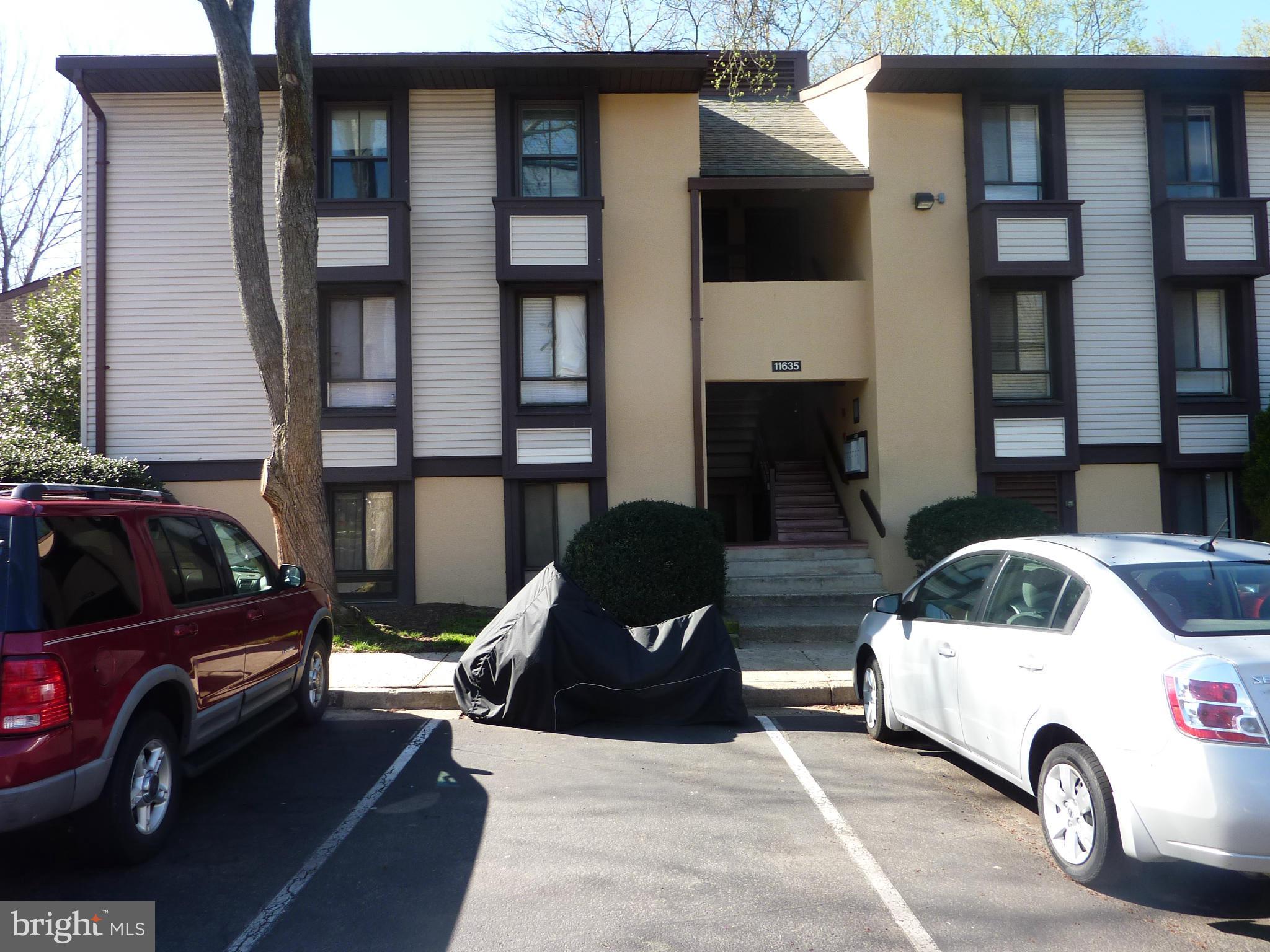 11635 Stoneview Square, Unit 1B Reston, VA 20191 - Photo 2 of 16 Exterior (Front)