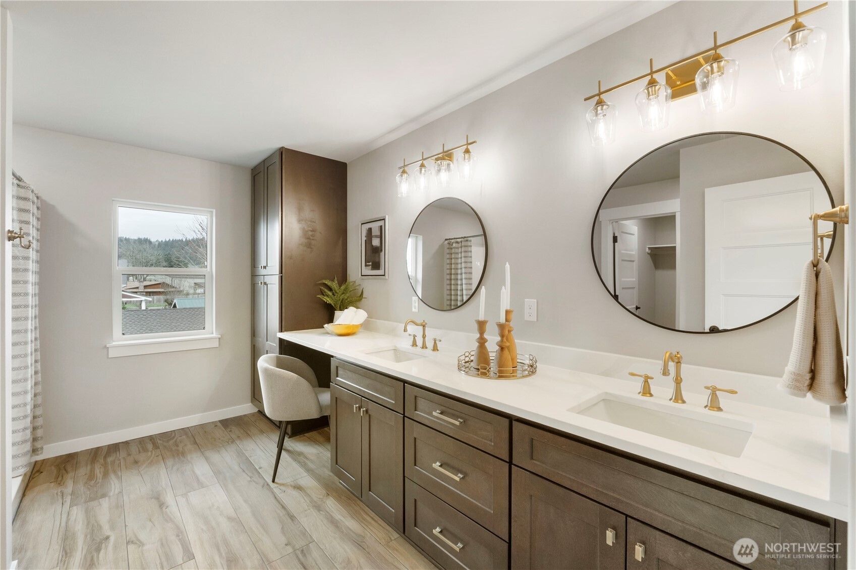 528 Harman Way South Orting, WA 98360 - Photo 18 of 30 a bathroom with a toilet mirror and sink