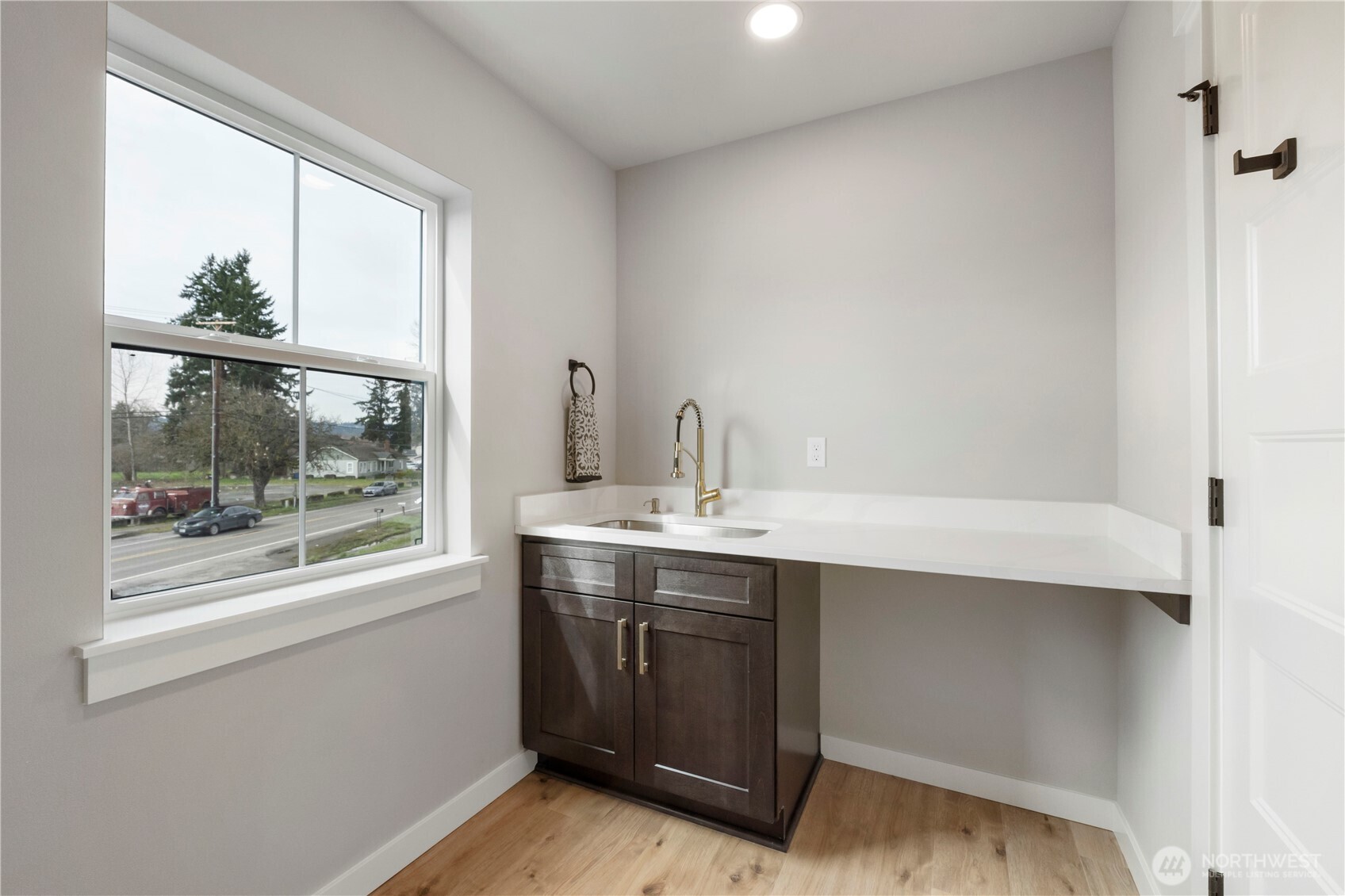 528 Harman Way South Orting, WA 98360 - Photo 25 of 30 a bathroom with a sink and a mirror