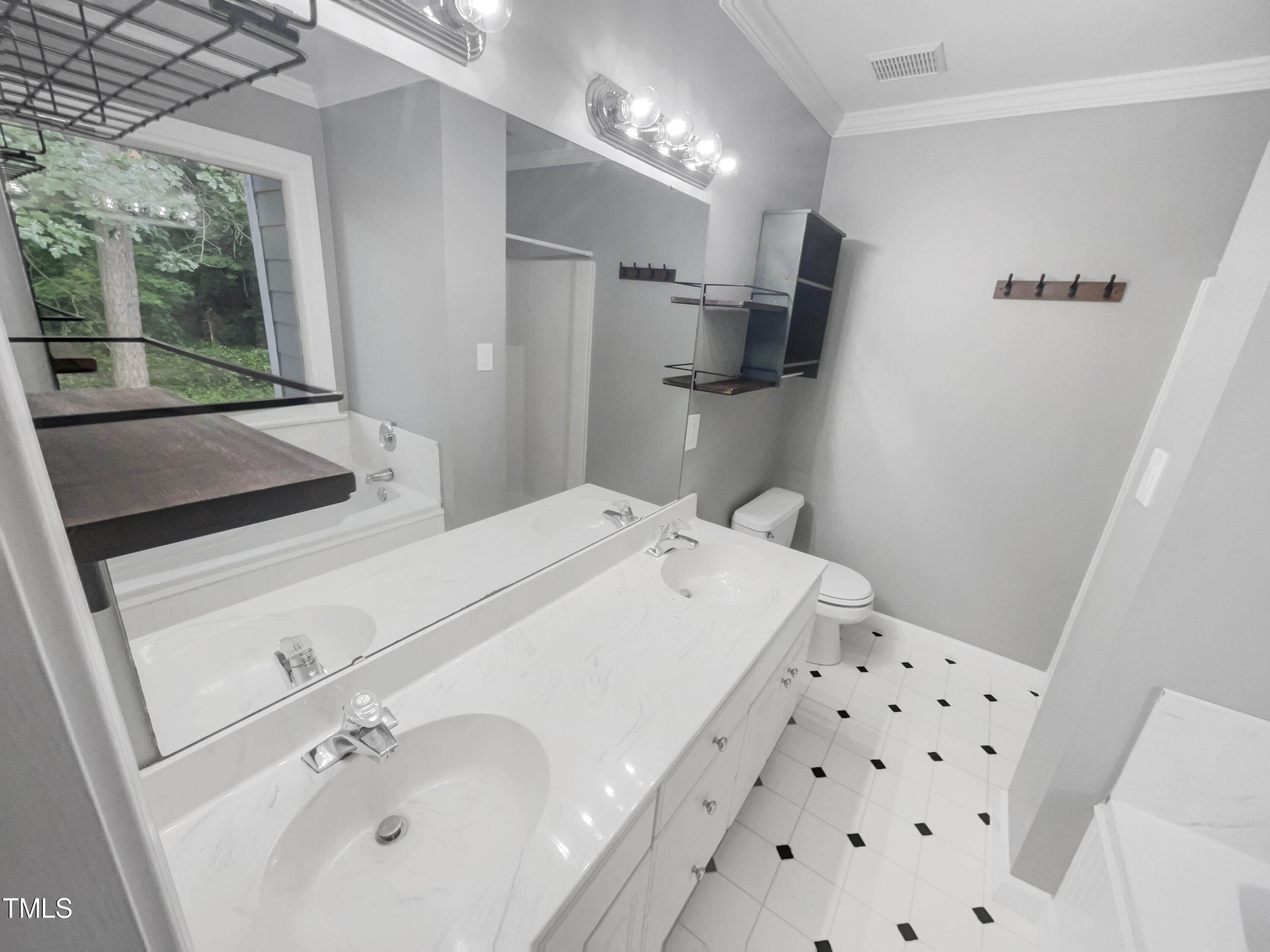 6005 Dedmon Place Raleigh, NC 27616 - Photo 18 of 20 listing_15