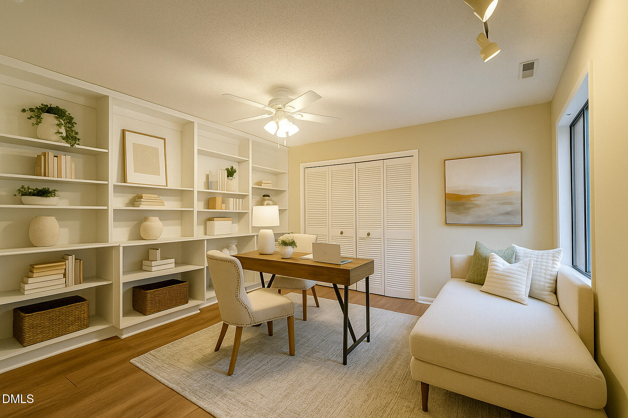 4101 Five Oaks Drive, Unit 10 Durham, NC 27707 - Photo 6 of 29 a bedroom with a bed and a workspace