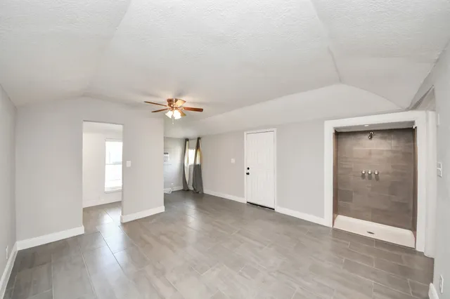 $1,650 | 1222 Bernard Street, Pasadena, TX 77506