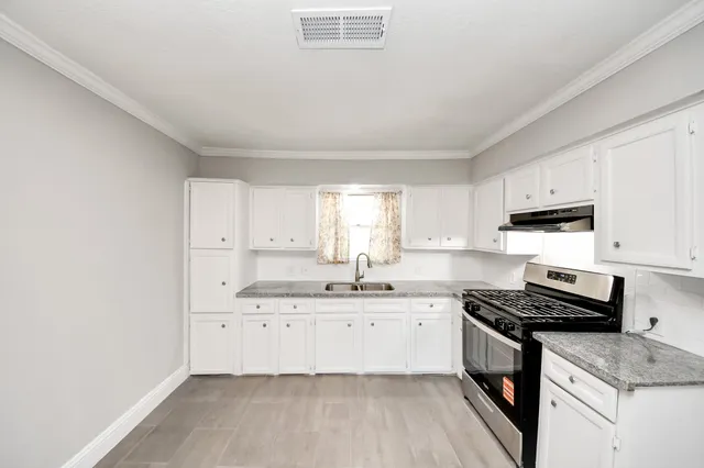 $1,650 | 1222 Bernard Street, Pasadena, TX 77506