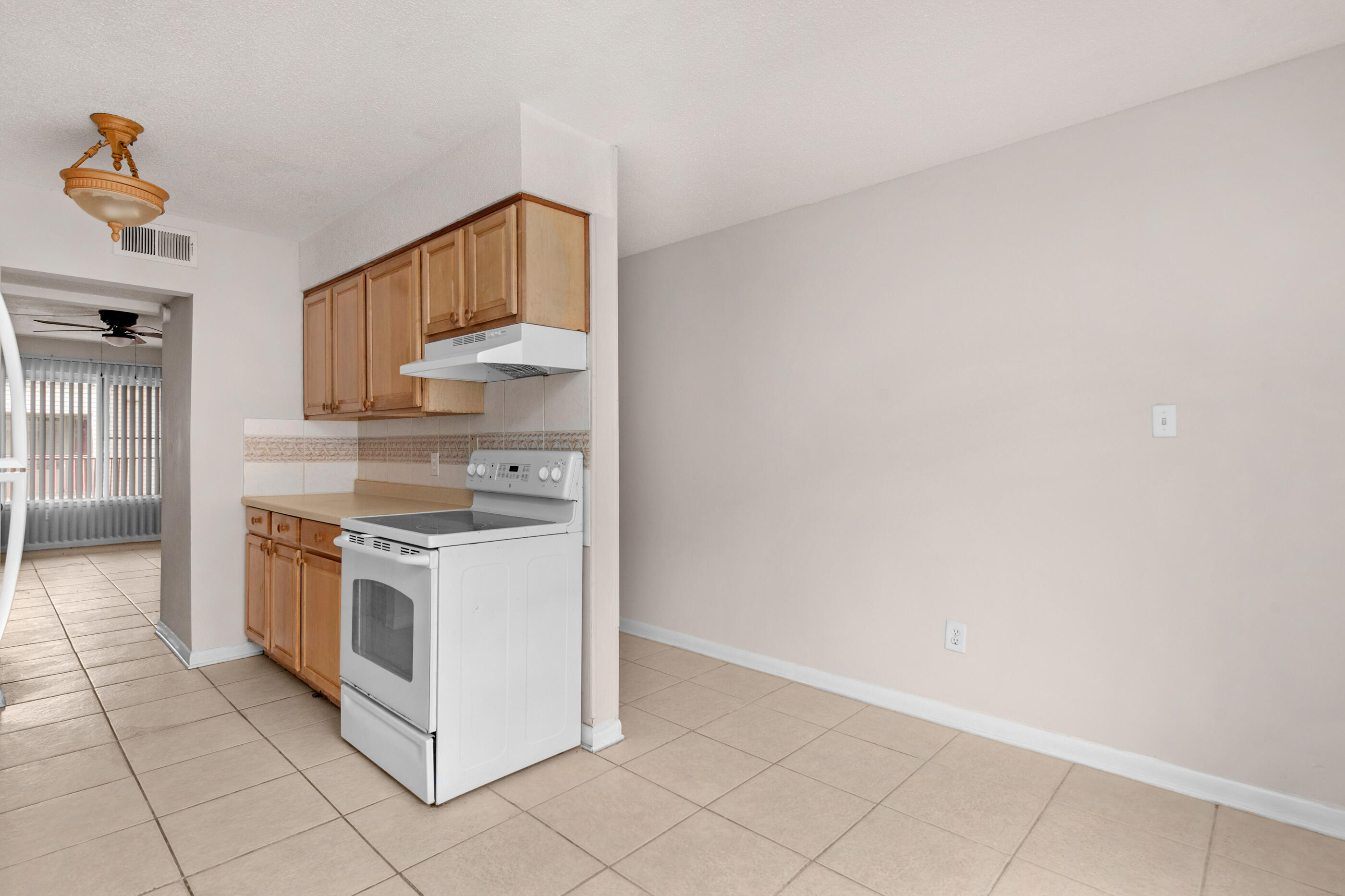 210 Pelham Road, Unit 201B Fort Walton Beach, FL 32547 - Photo 11 of 24 PierOne-6-3