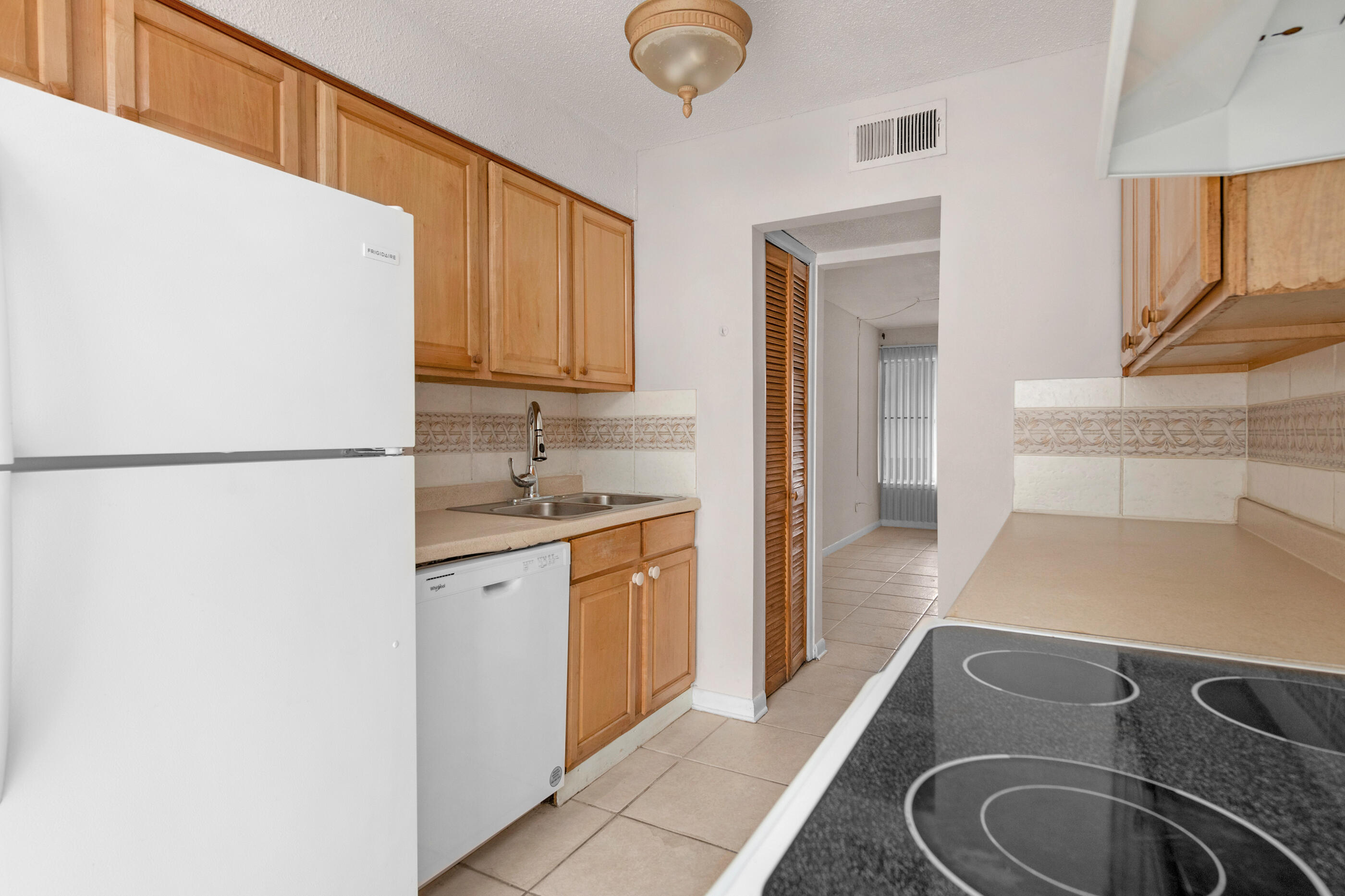 210 Pelham Road, Unit 201B Fort Walton Beach, FL 32547 - Photo 8 of 24 PierOne-8-3