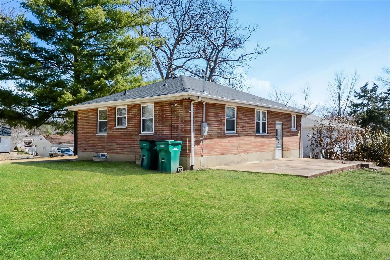 1427 Grant Road St. Louis, MO 63119 - Photo 9 of 9 Gallery Image 9