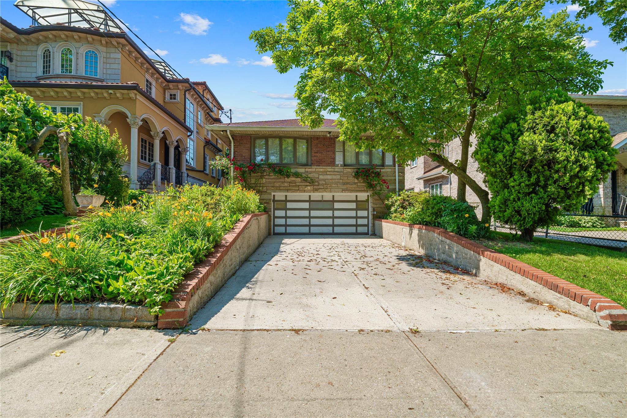 154-26 Powells Cove Blvd  