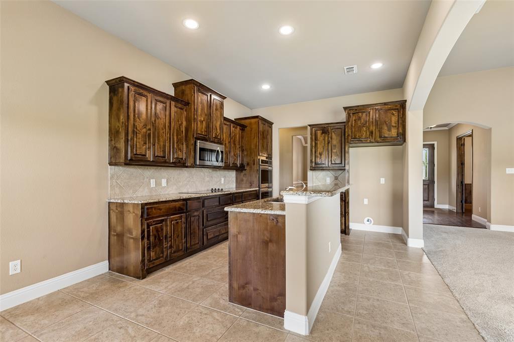 6001 Michael Road Sanger, TX 76266 - Photo 13 of 39