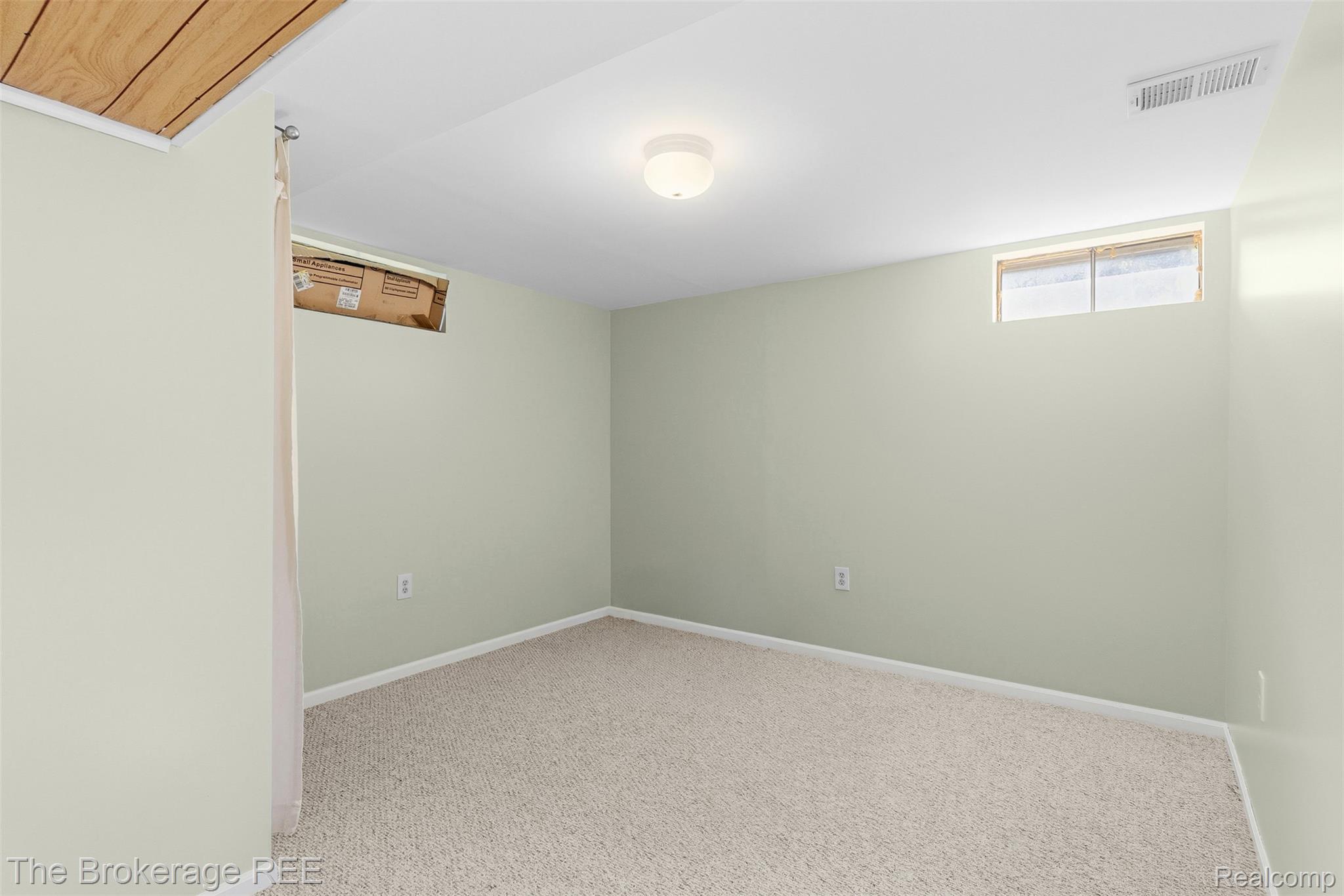 6509 Silver Lake Road Linden, MI 48451 - Photo 32 of 43 32_dsc00966.jpg