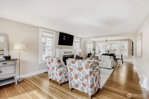 $1,150,000 | 348 Northeast 57th Street, Seattle, WA 98105