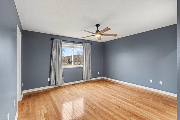 $419,900 | 11773 North Meadow Curve, Lindstrom, MN 55045