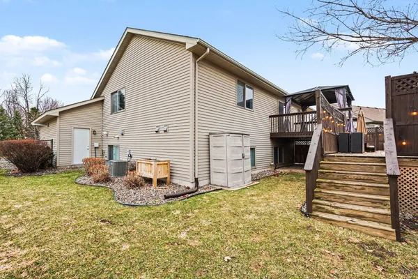 $419,900 | 11773 North Meadow Curve, Lindstrom, MN 55045