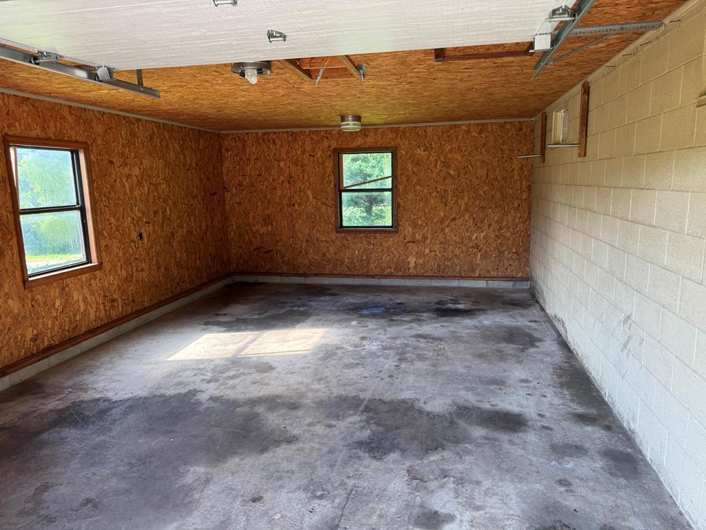 300 Core Road Frankfort, OH 45628 - Photo 8 of 33 G4