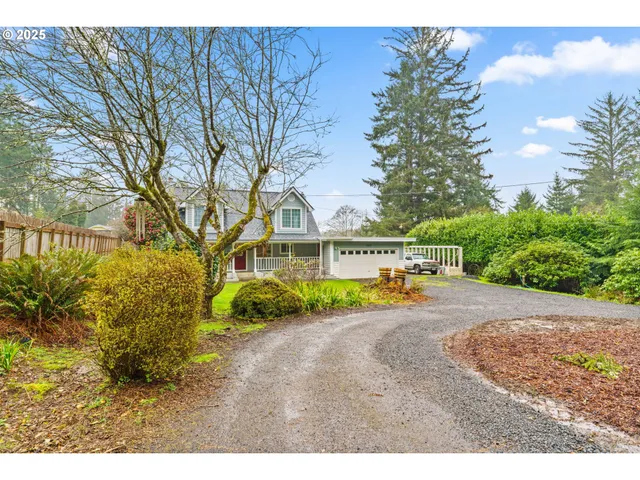 a view of an outdoor space and a yard