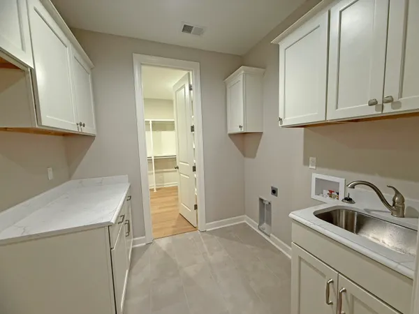 $804,900 | 350 Rolling Grove Boulevard, Collierville, TN 38017