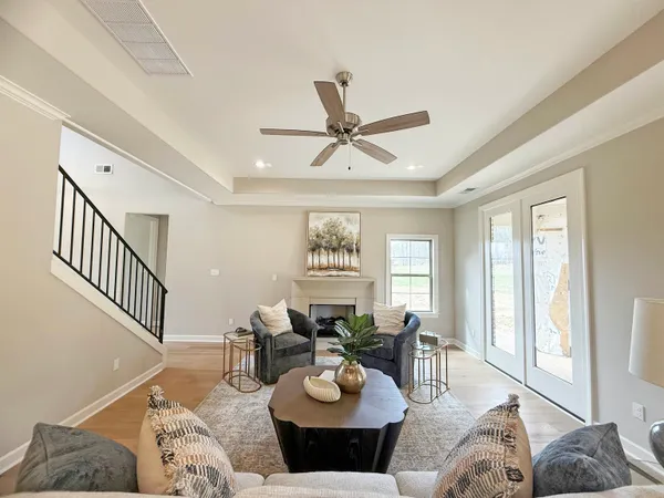 $804,900 | 350 Rolling Grove Boulevard, Collierville, TN 38017