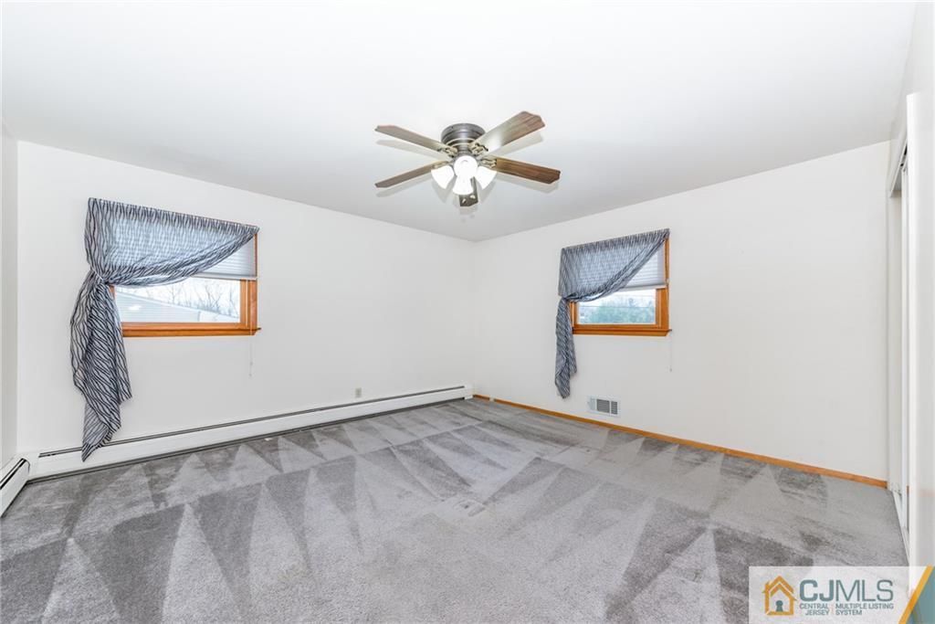 111 Greymoor Road Howell, NJ 07731 - Photo 11 of 25