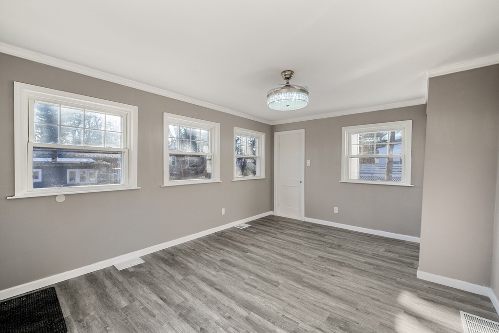 24 Glen Road Holbrook, MA 02343 - Photo 18 of 27