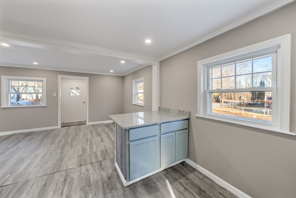 24 Glen Road Holbrook, MA 02343 - Photo 6 of 27