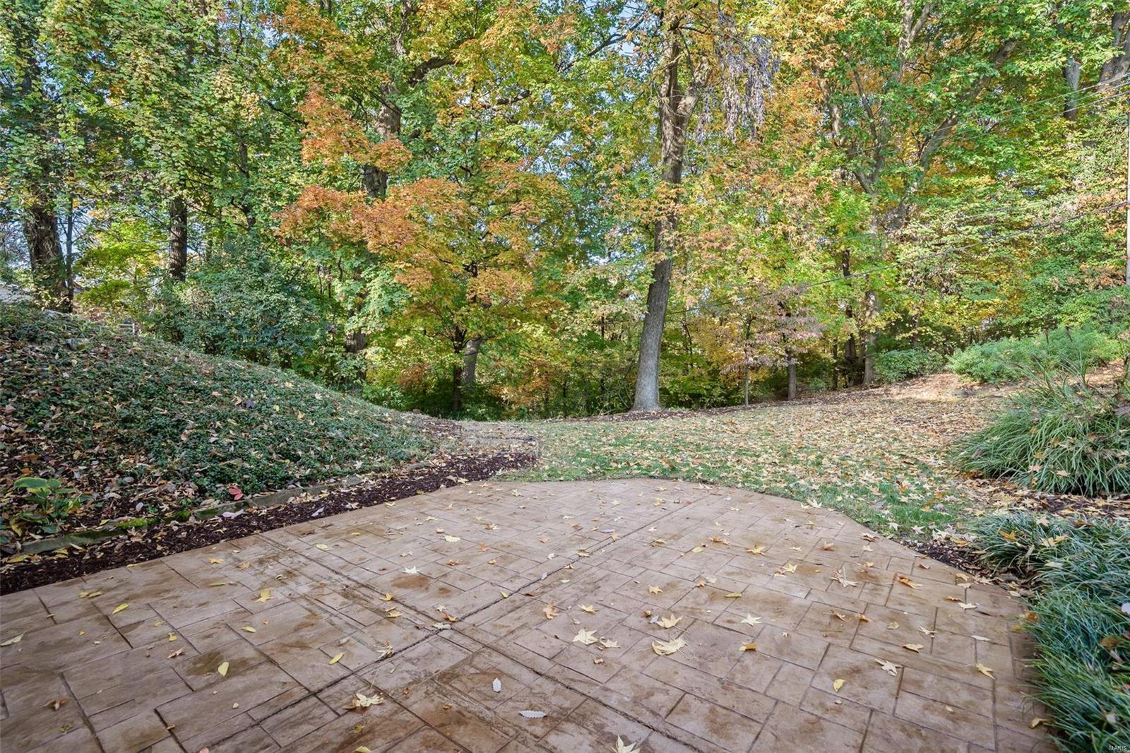 136 Ridgecrest Drive Chesterfield, MO 63017 - Photo 37 of 45 Gallery Image 37