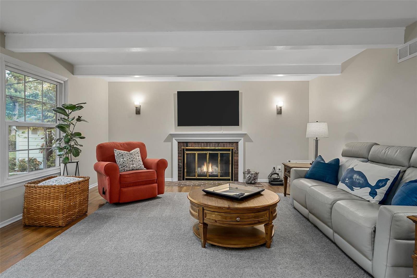 136 Ridgecrest Drive Chesterfield, MO 63017 - Photo 5 of 45 Gallery Image 5