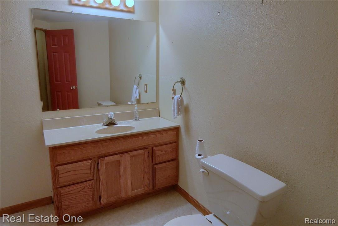 7925 Foster Road Clarkston, MI 48346 - Photo 25 of 33 Finished Lower Level Bathroom