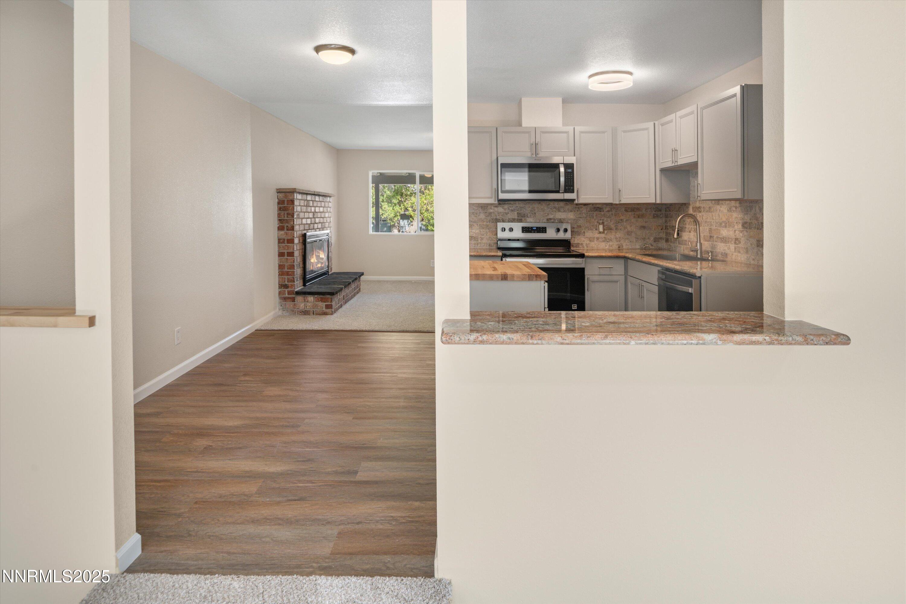 1355 Rayburn Drive Reno, NV 89503 - Photo 16 of 36 16-DSC_4893