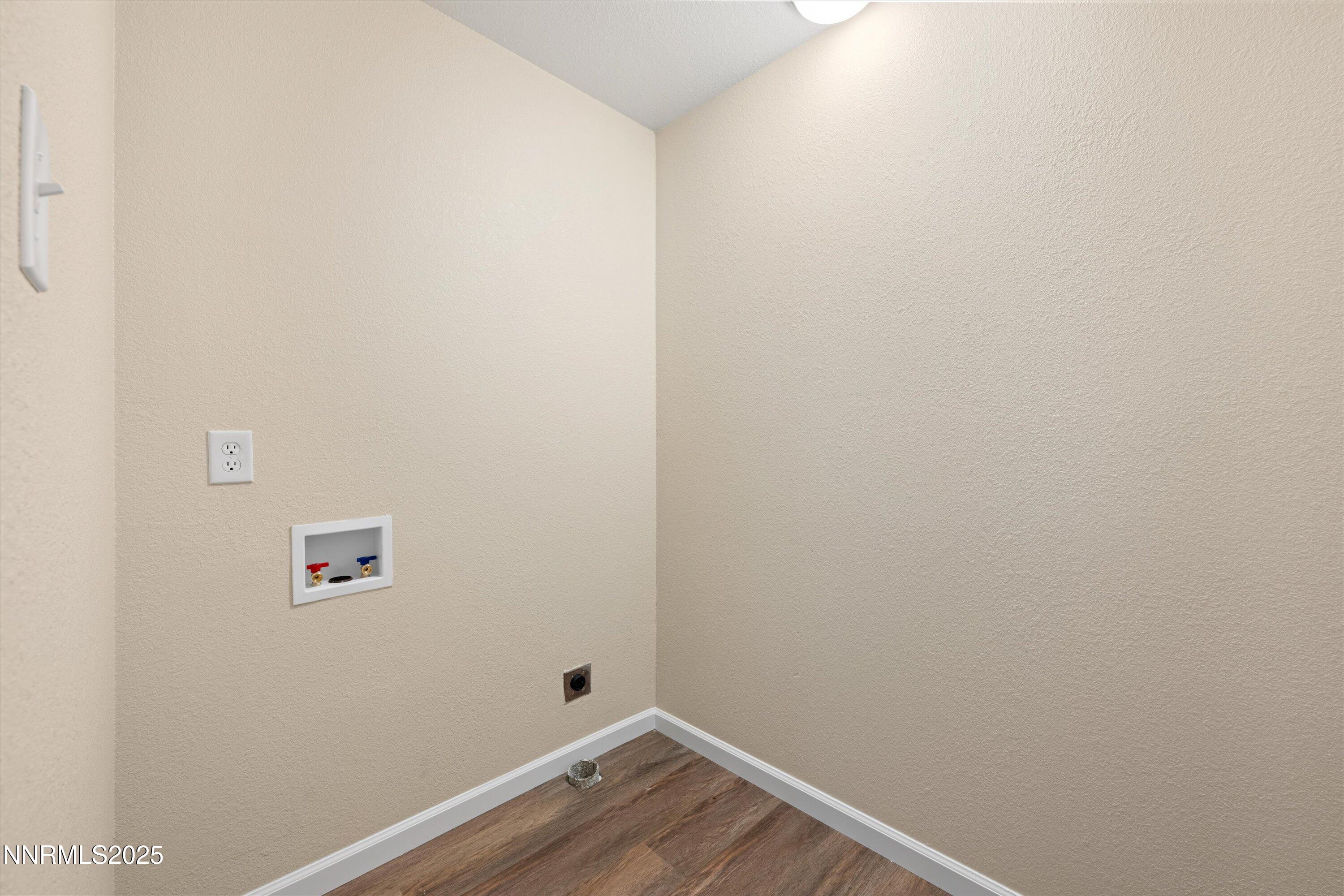 1355 Rayburn Drive Reno, NV 89503 - Photo 29 of 36 30-DSC_4968