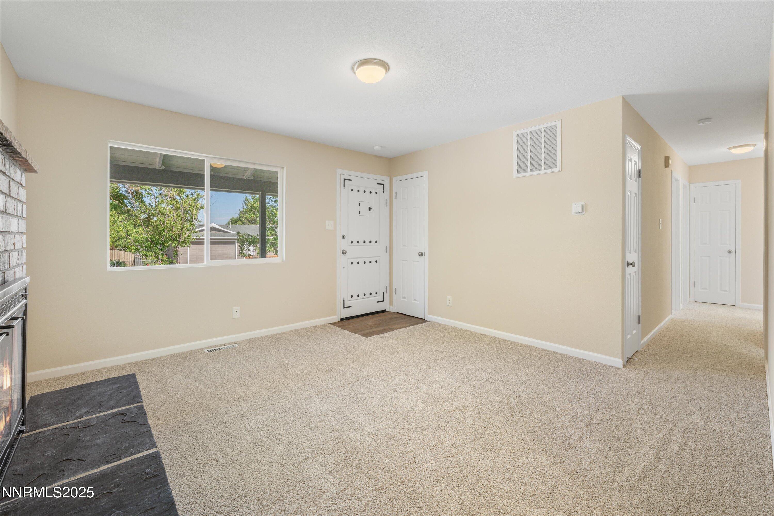 1355 Rayburn Drive Reno, NV 89503 - Photo 8 of 36 08-DSC_4918