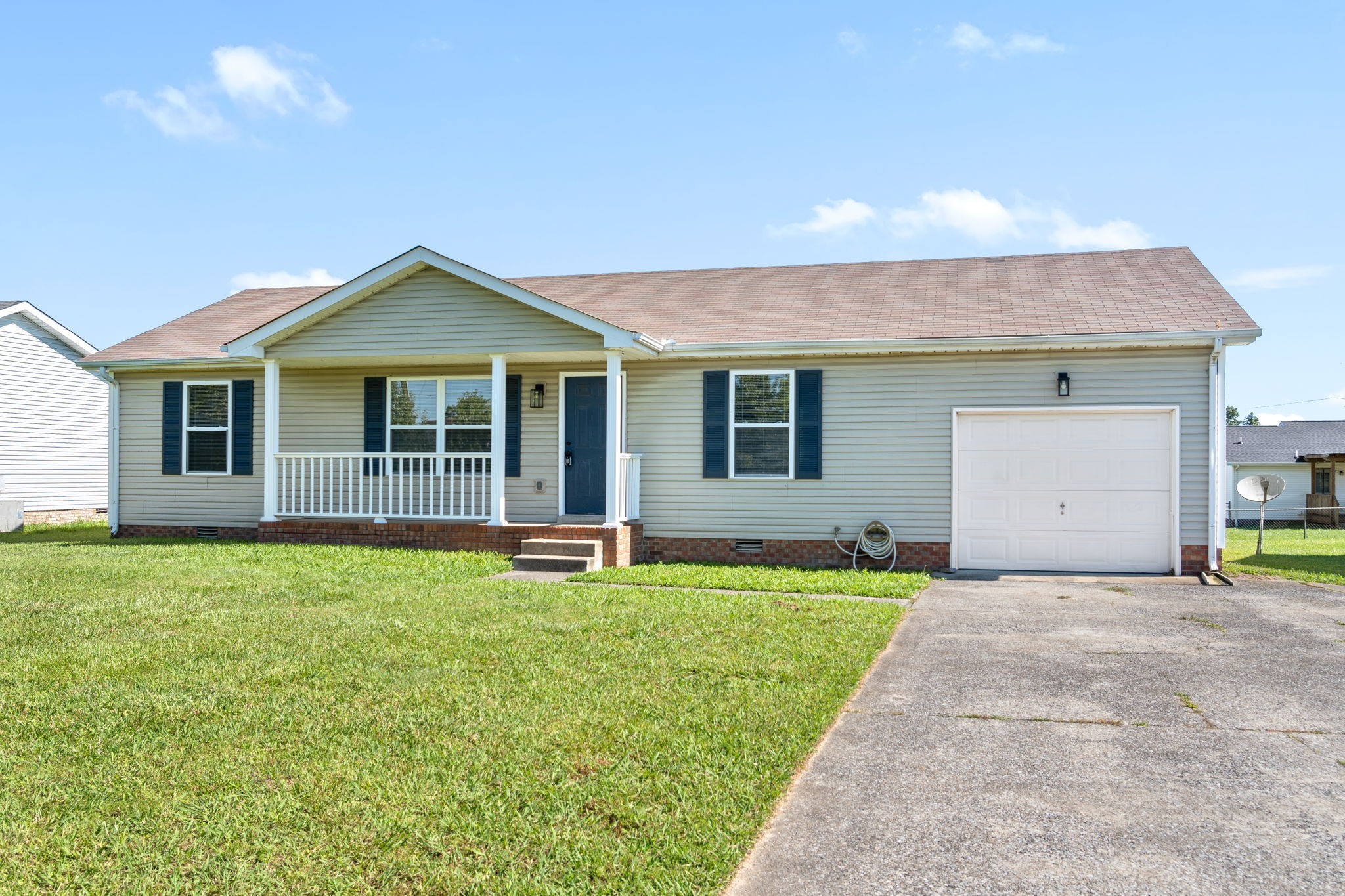 1047 McClardy Road Clarksville, TN 37042 - Photo 1 of 31
