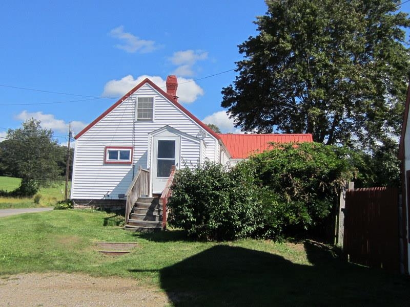 479 Rollins Road Rollinsford, NH 03869 - Photo 5 of 40 Gallery Image 5