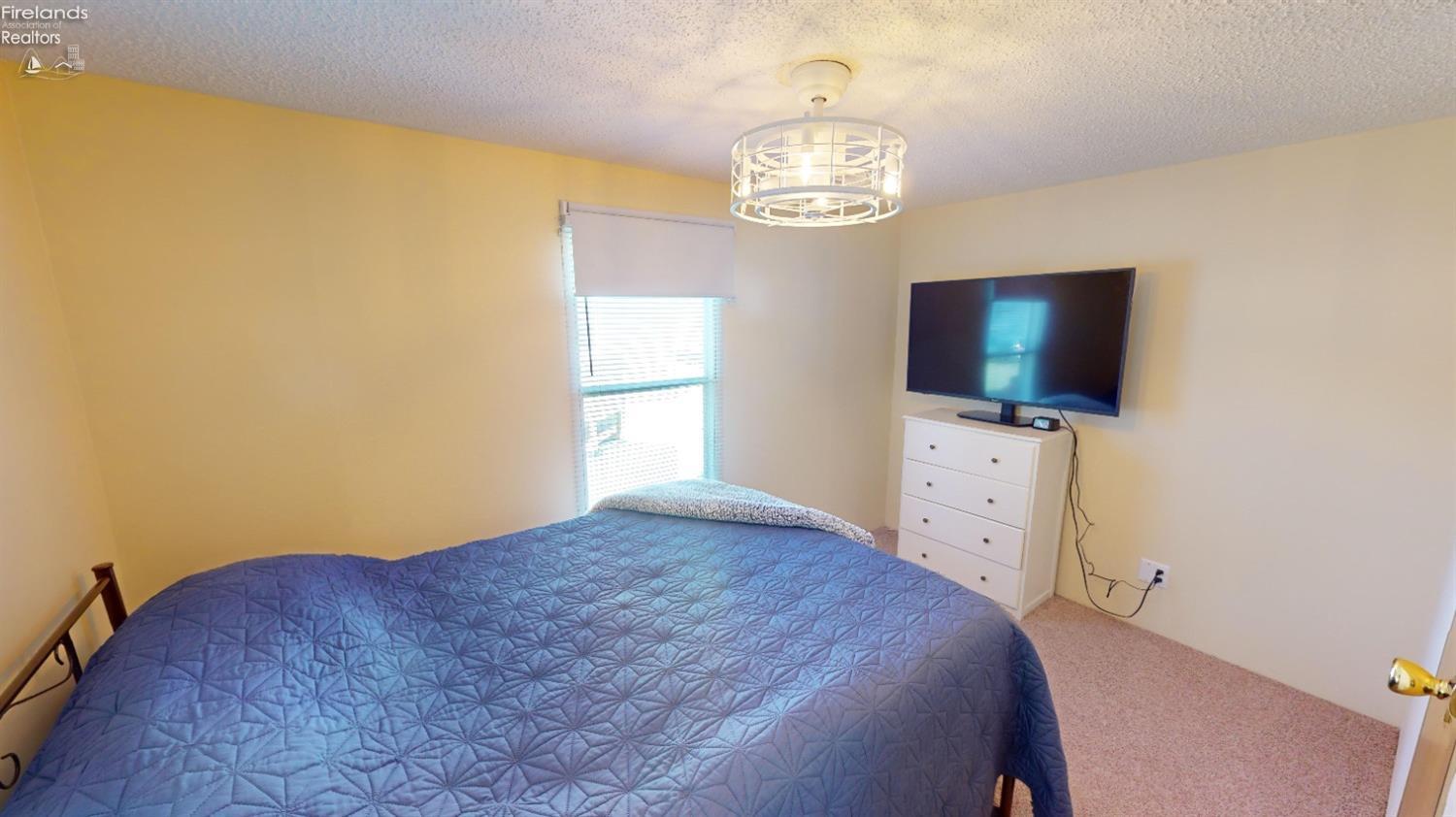 1730 Port Clinton Road, Unit 16 Fremont, OH 43420 - Photo 13 of 21 Gallery Image 13