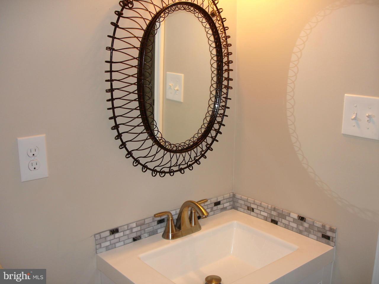 9138 Covered Bridge Road Baltimore, MD 21234 - Photo 21 of 30 ONE OF 3 FULL BATHS / CUSTOM DESIGN WORK