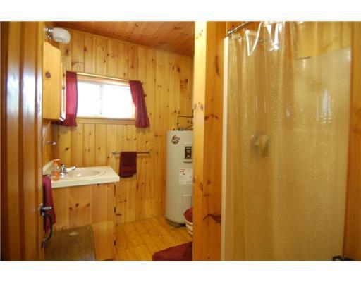 392 East Shores Road Palermo, ME 04354 - Photo 17 of 23 Bathroom.
