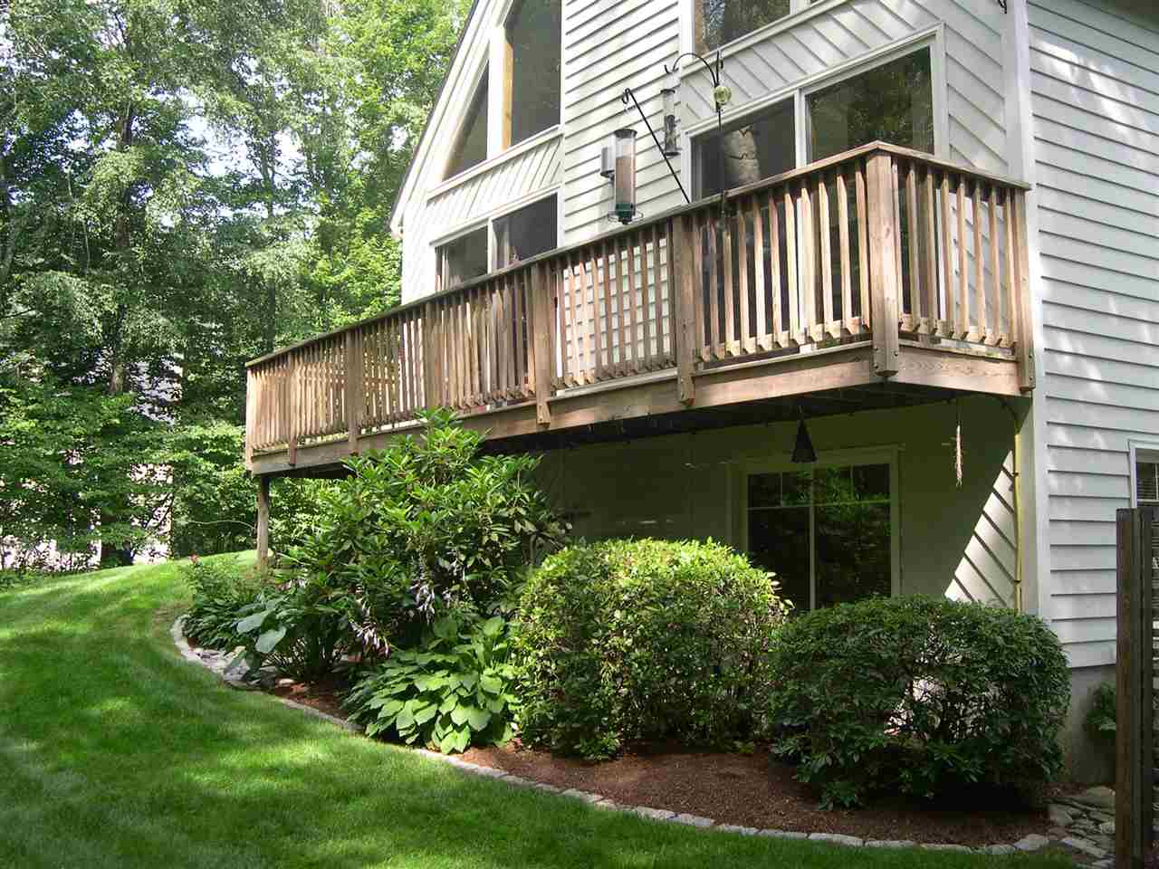38 Pine Ridge Circle Sandown, NH 03873 - Photo 7 of 40