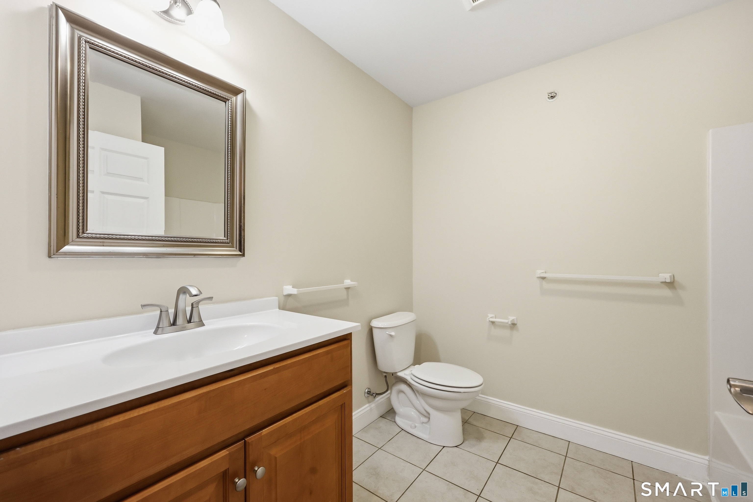 24 Hartford Road, Unit 9 Salem, CT 06420 - Photo 7 of 17