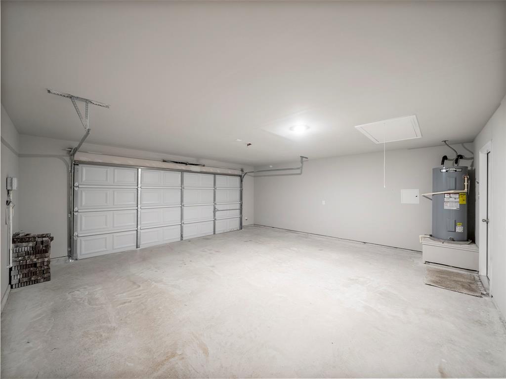 302 Pennington Road Josephine, TX 75173 - Photo 20 of 24 an empty room with fireplace