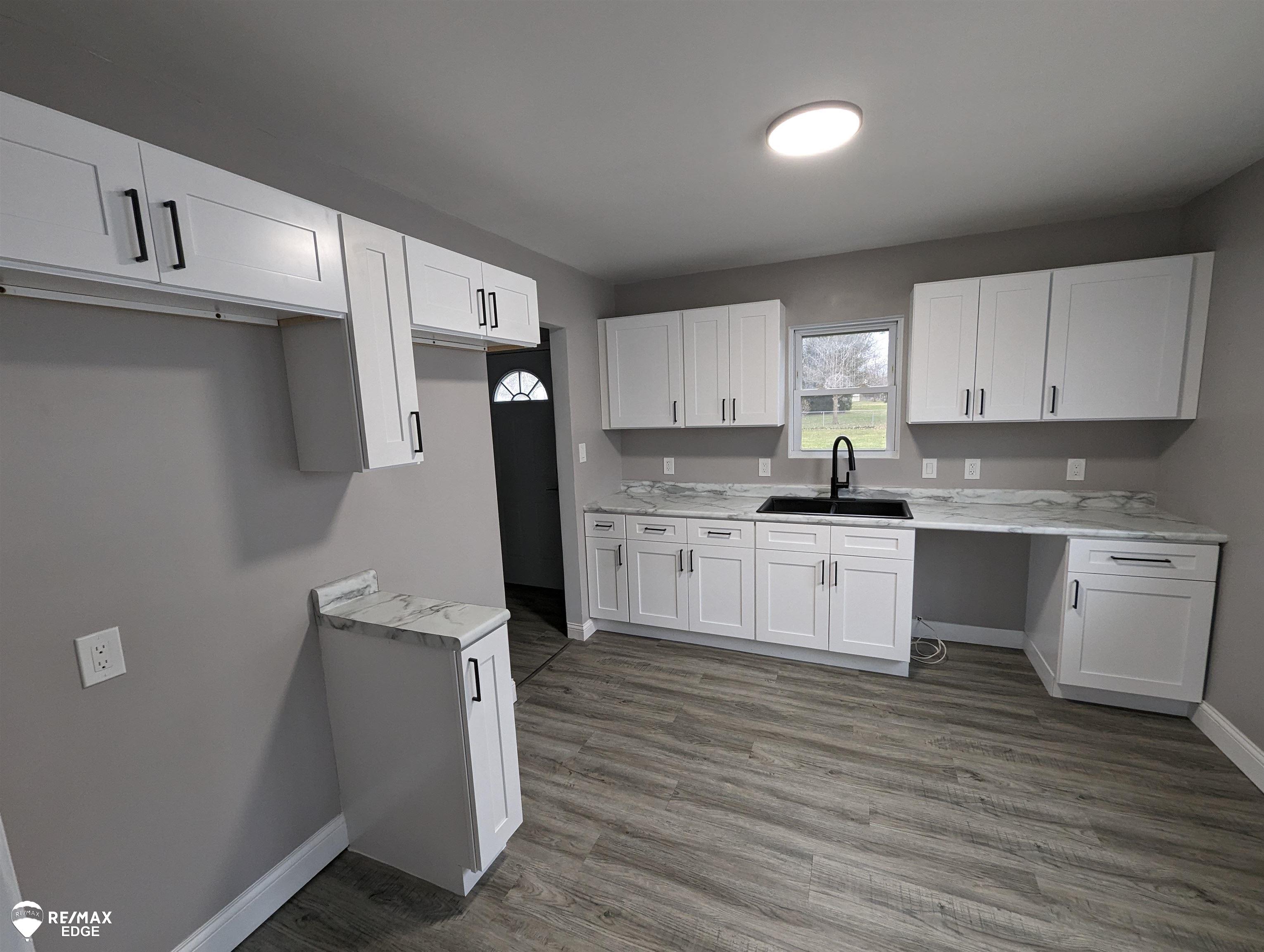 3431 North Belsay Road Flint, MI 48506 - Photo 9 of 22