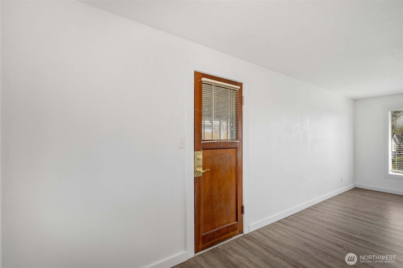 3300 Northeast 7th Place Renton, WA 98056 - Photo 17 of 25 Gallery Image 17