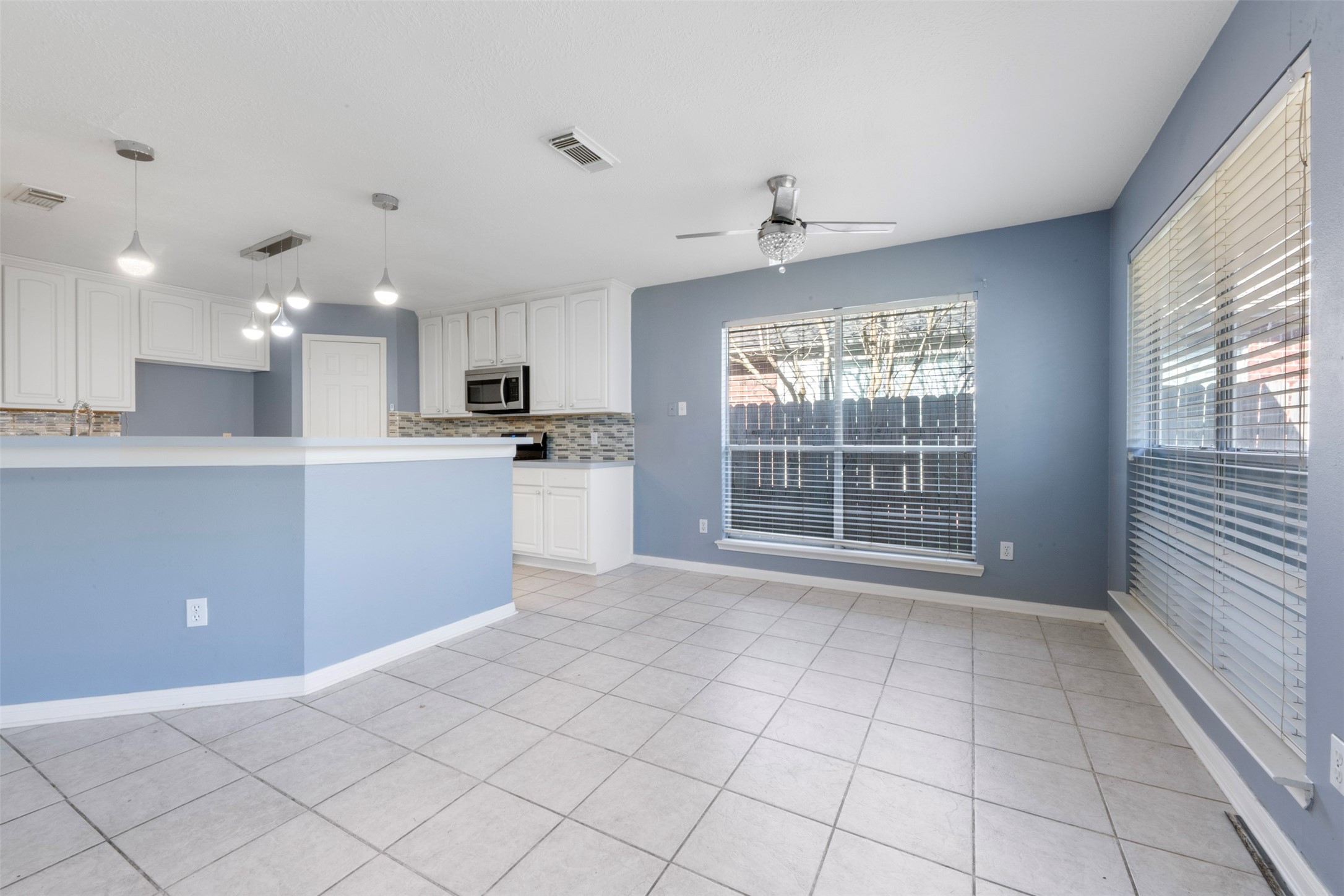 8738 Willancy Lane Houston, TX 77095 - Photo 12 of 32