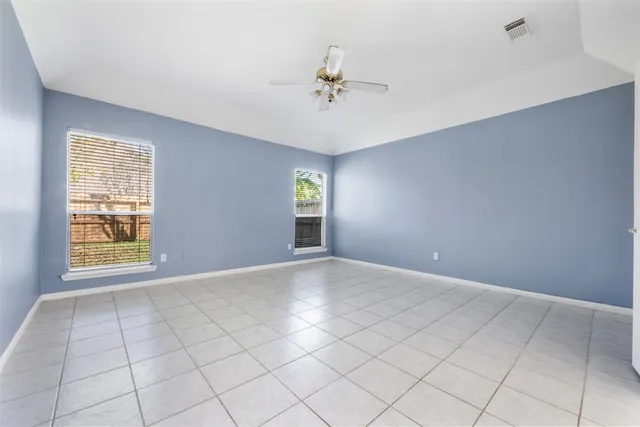 $2,400 | 8738 Willancy Lane, Houston, TX 77095