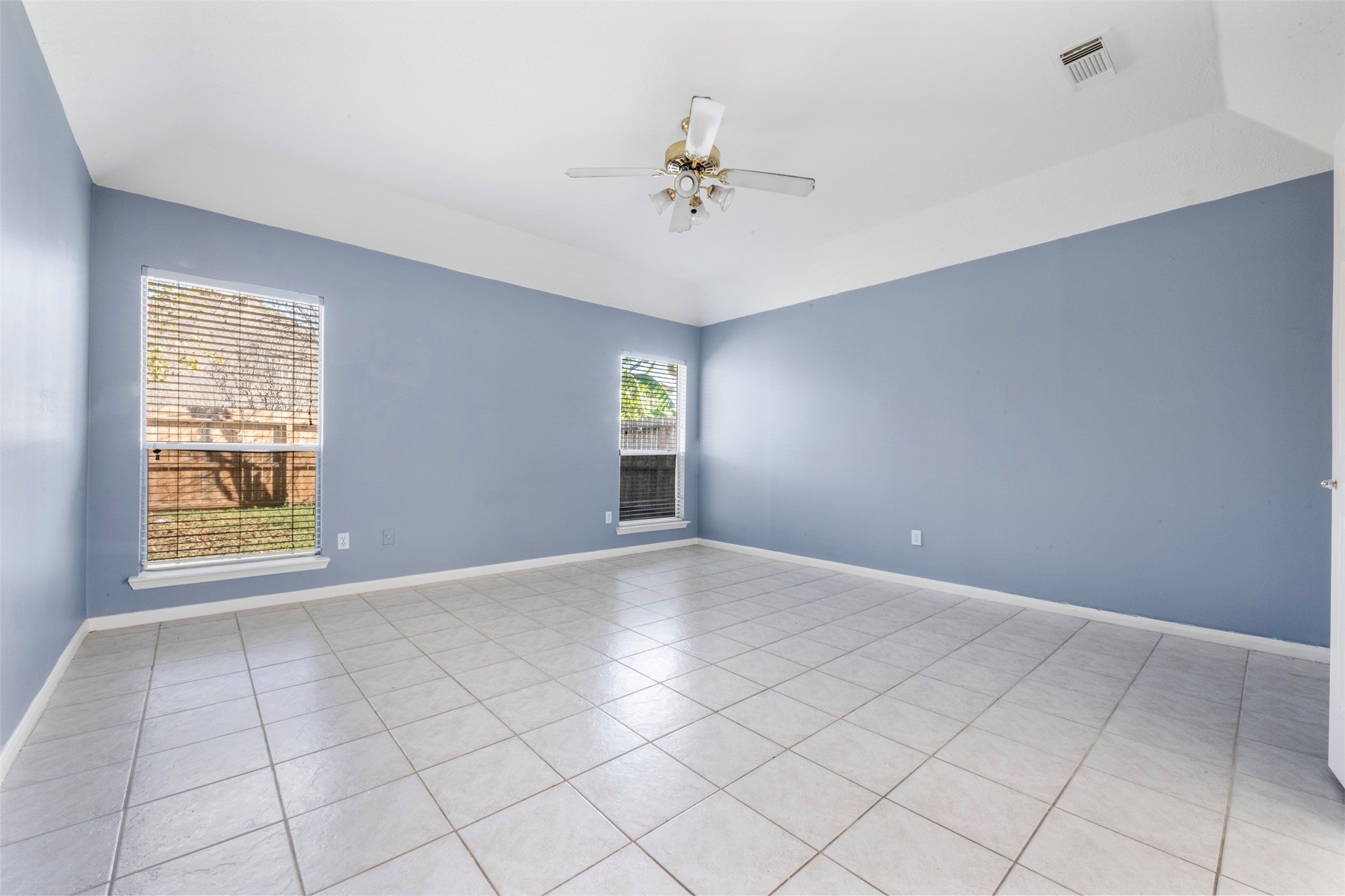 8738 Willancy Lane Houston, TX 77095 - Photo 18 of 32