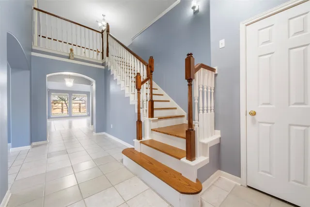 $2,400 | 8738 Willancy Lane, Houston, TX 77095