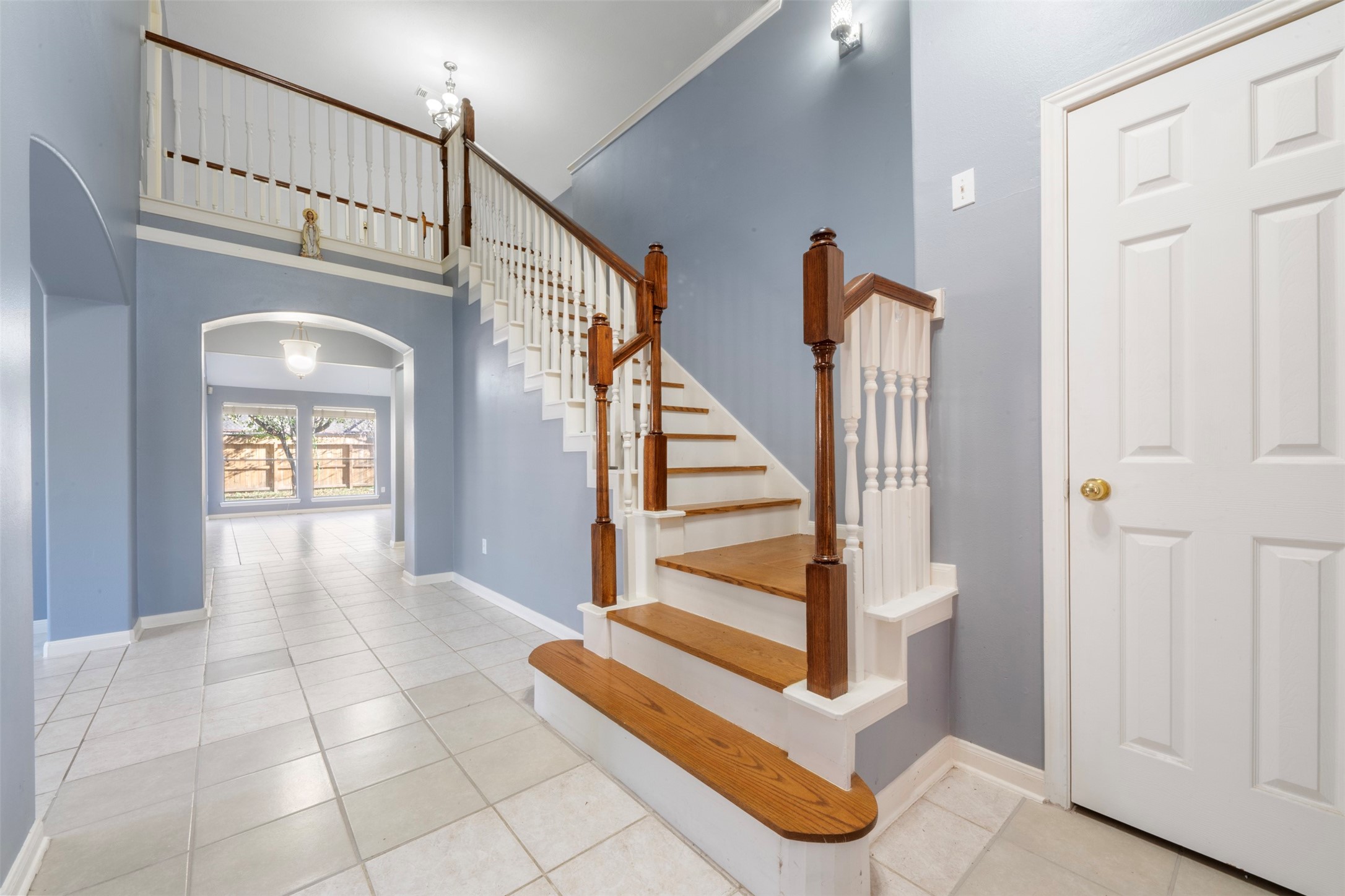 8738 Willancy Lane Houston, TX 77095 - Photo 5 of 32