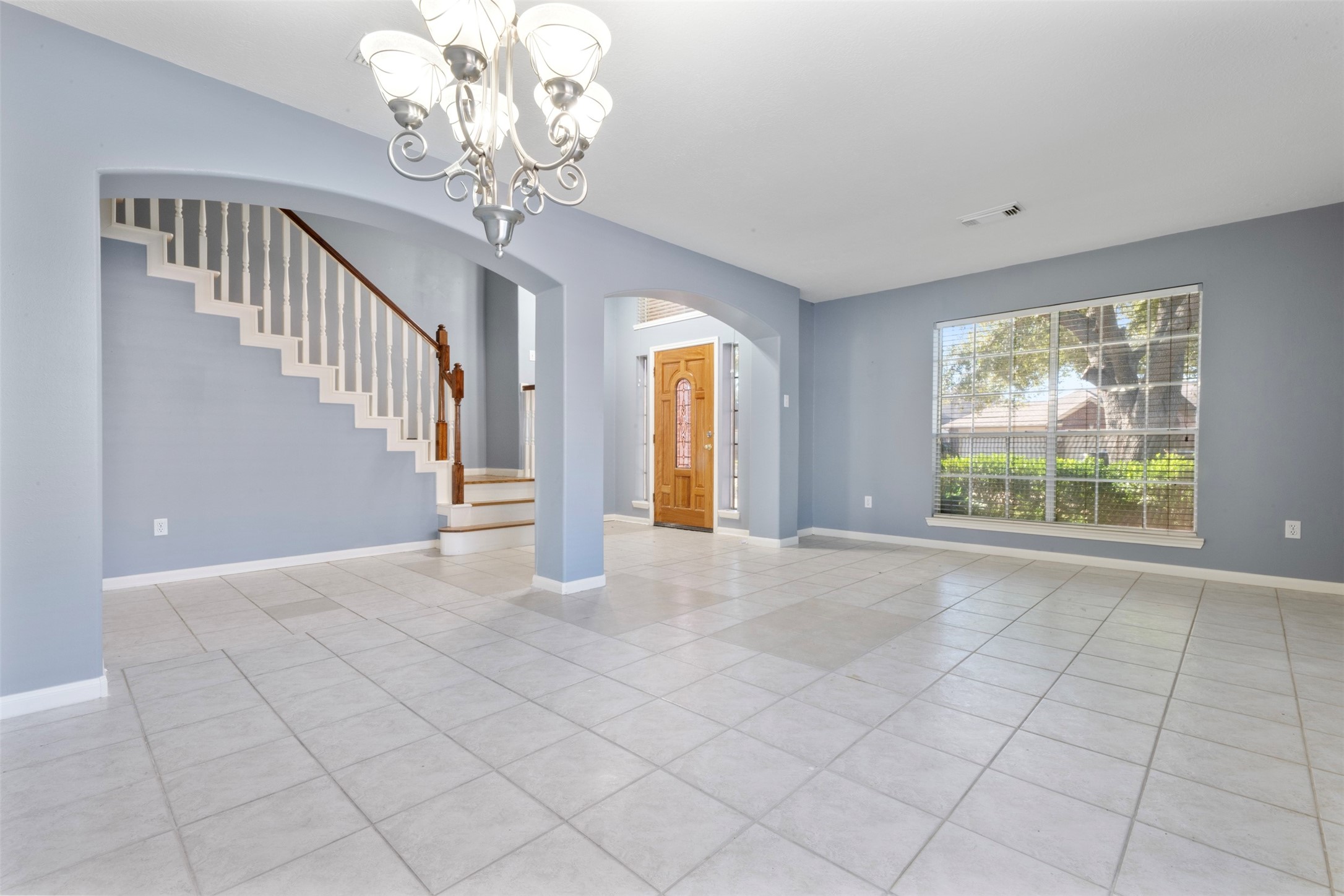 8738 Willancy Lane Houston, TX 77095 - Photo 6 of 32