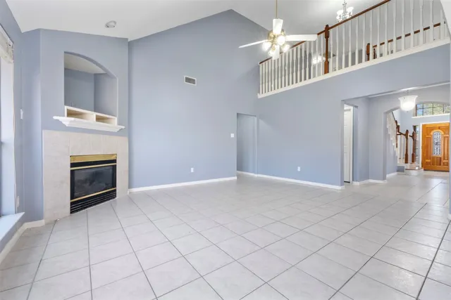 $2,400 | 8738 Willancy Lane, Houston, TX 77095