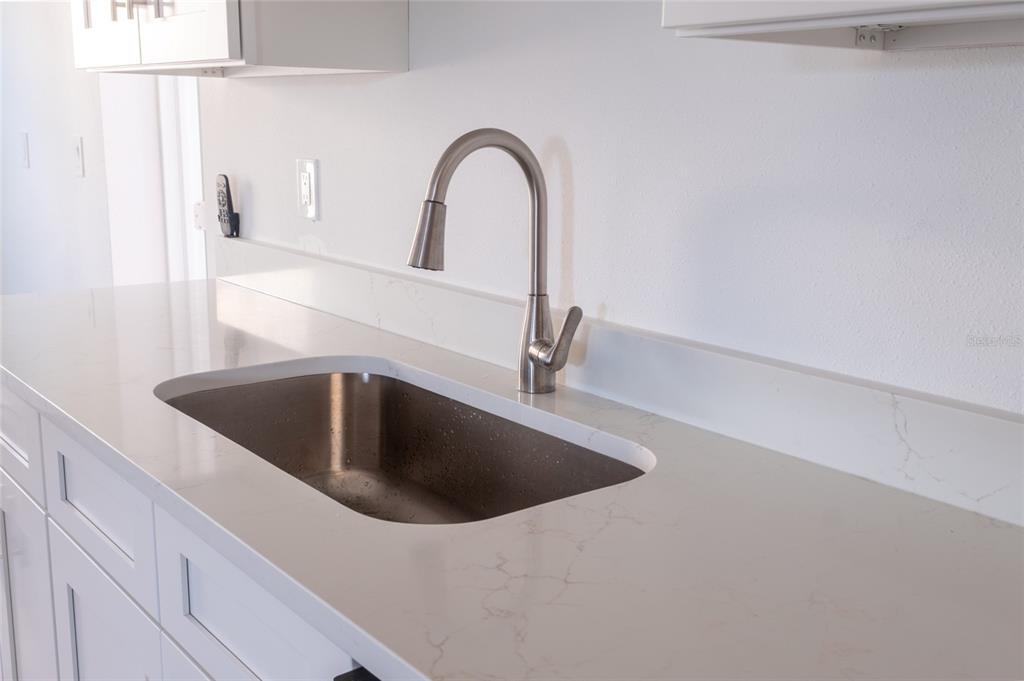 11234 Areca Drive Port Richey, FL 34668 - Photo 8 of 24