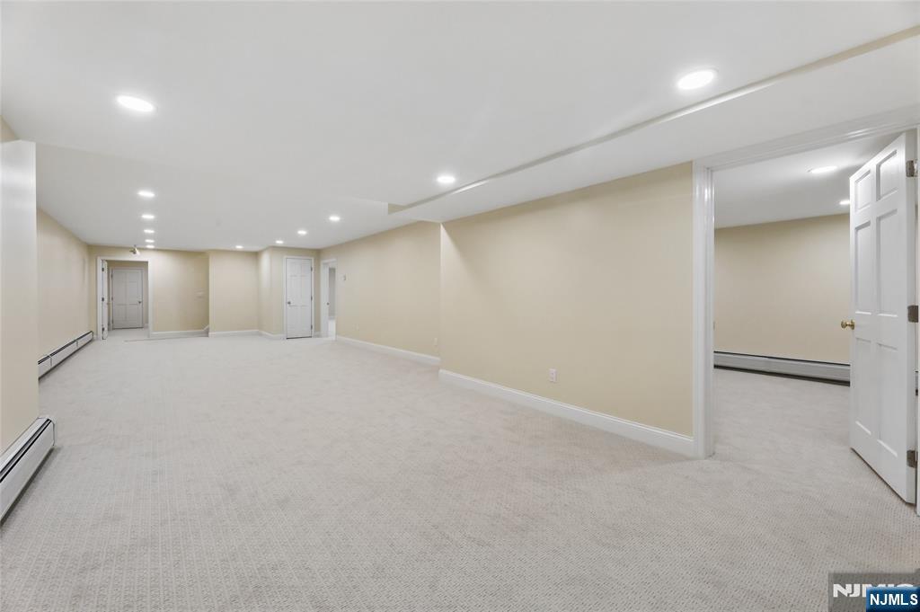 2 West Gate Road Saddle River, NJ 07458 - Photo 42 of 46