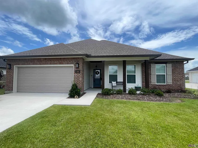 $399,000 | 114 Rue Wyatt Philip, Schriever, LA 70395